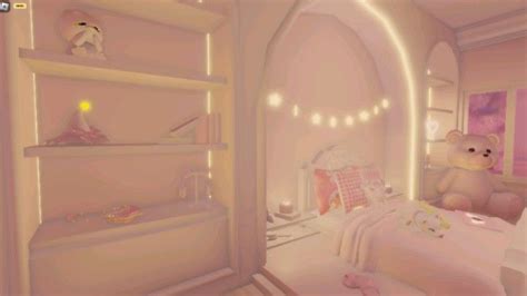 My Royale High dorm ^^ | Dorm design, Dorm layout, Rh design