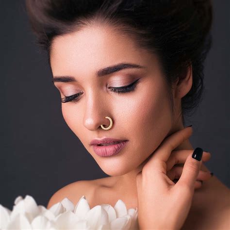 Buy South Indian Indali Nose Ring Online | Perrian