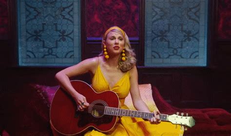 VJBrendan.com: Taylor Swift - 'Lover' [Music Video]