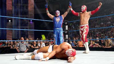 WWE In live!!!!: REY MYSTERIO vs CODY RHODES