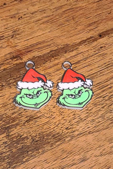 Grinch Earrings by Dohara | Download free STL model | Printables.com