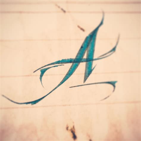 Alexandria Southern adlı kullanıcının Typography panosundaki Pin | Baskı, Kaligrafi, Harf
