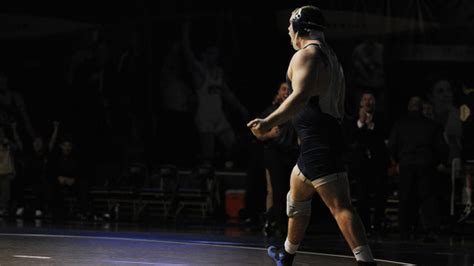 Pitt wrestling team finishes disappointing 39th at NCAA Championships ...