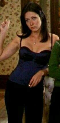 Prue Halliwell on Charmed | Ropa, Moda, Embrujadas