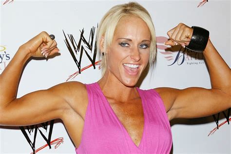 Former WWE star Michelle McCool undergoes treatment for skin cancer ...