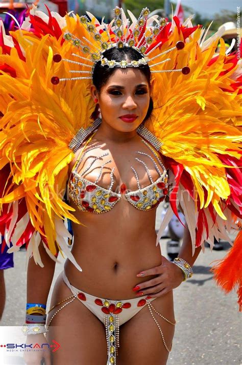 pinterest ⇝ @silviaperrotta6 Carnival Fashion, Carnival Girl, Brazil Carnival, Carnival Outfits ...