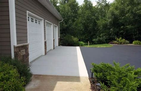 Why Is Concrete Garage Apron Important? (What You Need To Know)