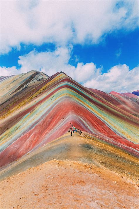 Rainbow mountain peru - plorailike