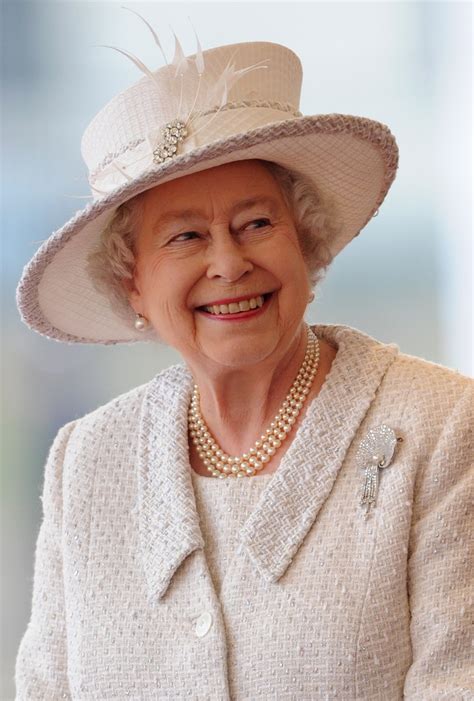 Queen Elizabeth II - Queen Elizabeth II Photo (33449725) - Fanpop