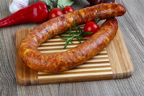 Sausage ring dish view 12839337 Stock Photo at Vecteezy