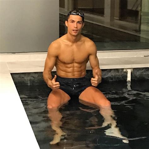 True Athlete from Cristiano Ronaldo’s Hottest Instagram Pics | E! News