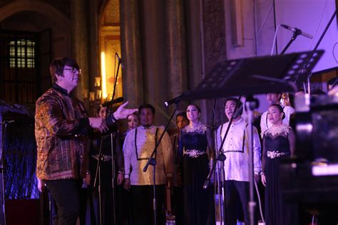 UST Singers sings Christmas classics in benefit concert | The Varsitarian