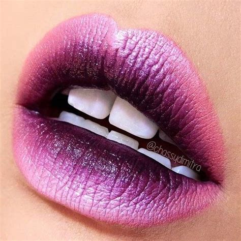 Ombre Lips: 30 Stunning Lip Styles to Try Right Now ★ See more: http://glaminati.com/ombre-lips ...