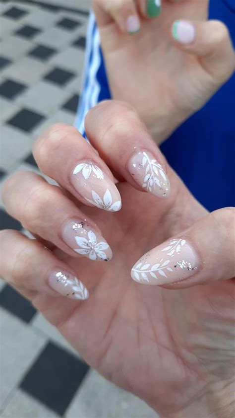 Flower design | Bridal nails designs, Bride nails, Bridal shower nails