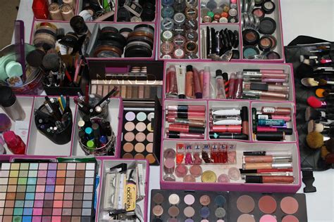 L'oreal Makeup Kit | makeup kit | Make up !!!!!!! | Pinterest | See best ideas about Makeup kit ...