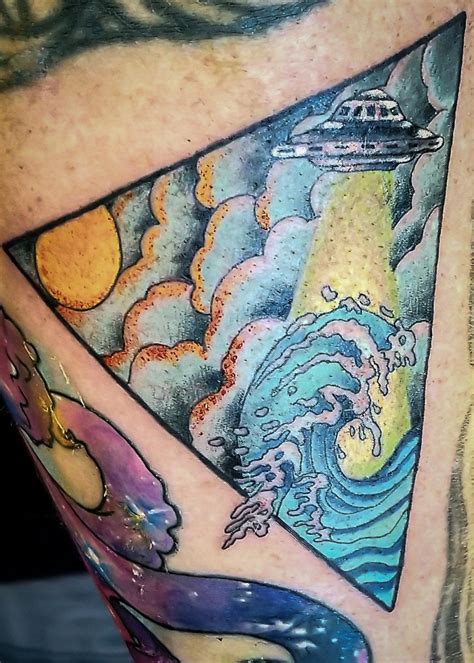Bermuda Triangle, filler piece. By Dixer Custom Tattooing, Fairfax City, VA. : tattoo