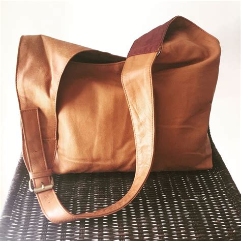 Large Soft Leather Crossbody Bags | Paul Smith