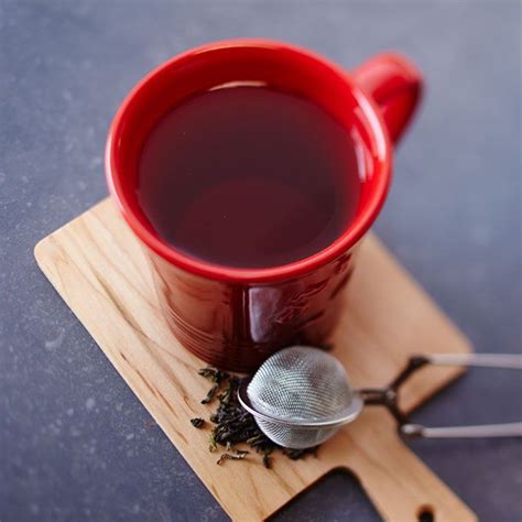 How to Use a Tea Infuser | Loose tea infuser, Tea infuser bottle, Tea ...