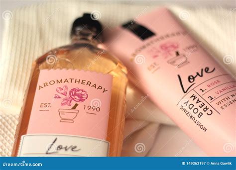 Bath and Body Works Products Editorial Photography - Image of scent, company: 149363197