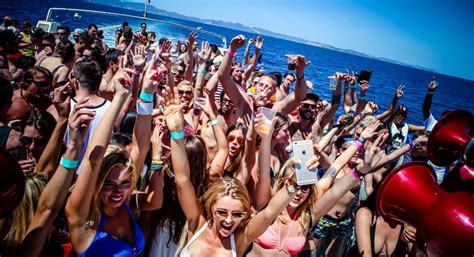 Cirque de la Nuit Ibiza Boat Party review – Uneek Ibiza