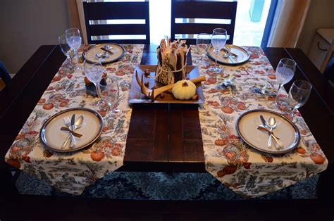 Finding My Aloha: This year's Thanksgiving Table Decor