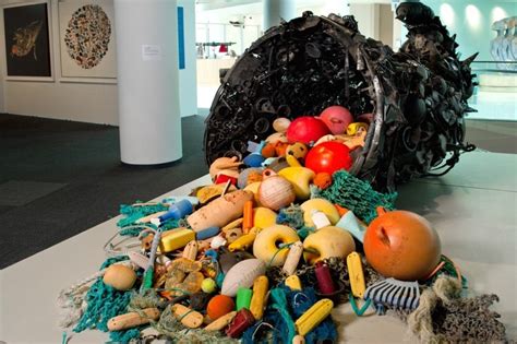 Artists Respond to Plastic Ocean Pollution - JSTOR Daily