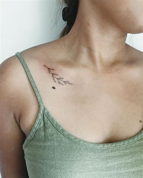 24 Collarbone Tattoo Ideas