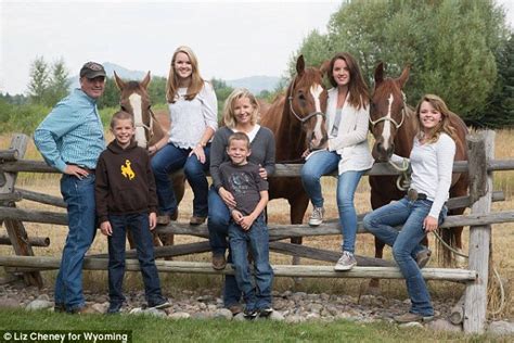 Dick Cheney's daughter Liz starts campaign for Wyoming House seat | Daily Mail Online