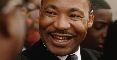 martin-luther-king-giving-dream-speech - Martin Luther King Jr. Pictures - Martin Luther King ...