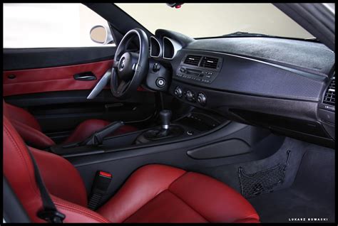 Z4M Coupe interior, tasteful. Bmw Z4 M, Ex Machina, Roadsters, Car Seats, Cars, Vehicles, Car ...