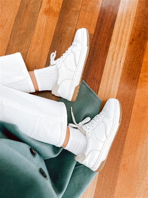 Best all white sneakers for women + 23 white sneaker outfits – Jess Keys