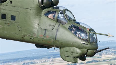 Amazing Mil Mi-24 Hind gunship air-to-air photoshoot - The Aviationist