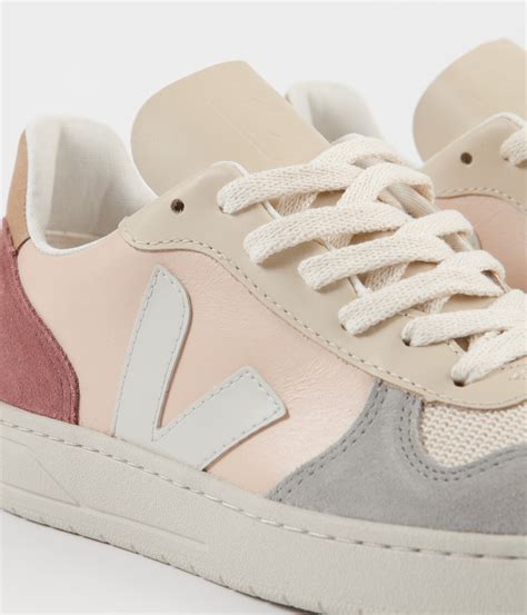 Veja Womens V-10 Leather Shoes - Multicolour / Nude | Always in Colour