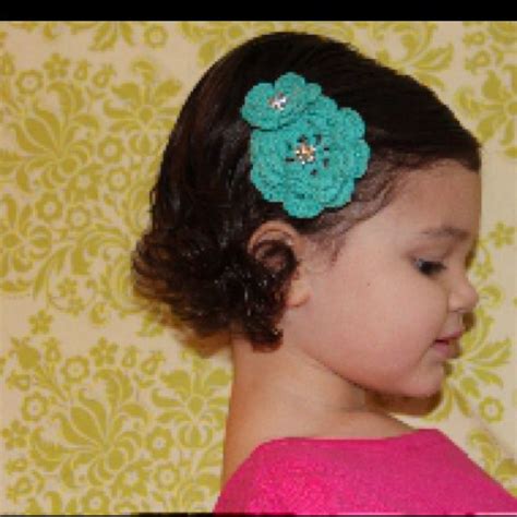 Crochet flower hair clip | Flowers in hair, Flower hair clips, Hair clips