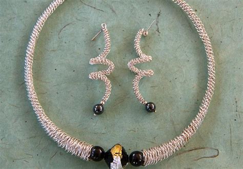 Inspirational Beading: Favorite Techniques: Tubular Braiding with Wire Tutorial