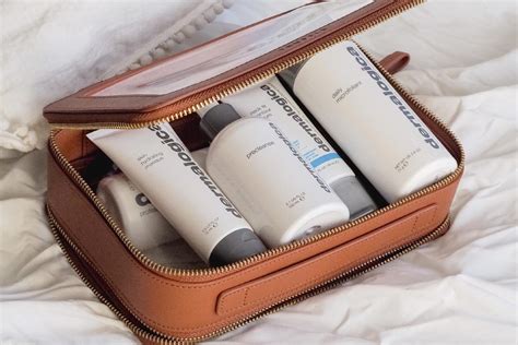 10 Best Skincare Sets for Oily Skin That'll Keep Sebum In Check All Day