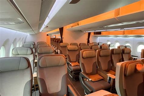 Review: Starlux A350 Premium Economy from Tokyo Narita to Taipei - KN Aviation