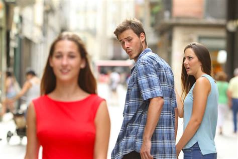 Distracted Boyfriend Blank Meme Template - Imgflip