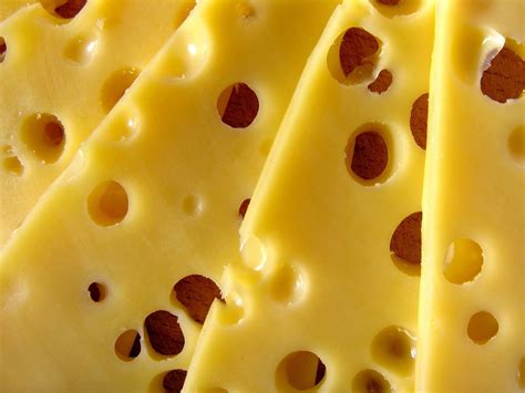 What is the healthiest cheese? Here are some low-sodium, low-calorie, and low-fat options
