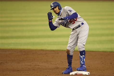 Mookie Betts returns to Dodgers lineup after 3 games without batting ...