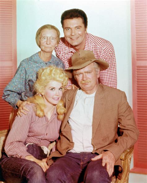 Donna Douglas, TV's 'Elly May Clampett,' has died