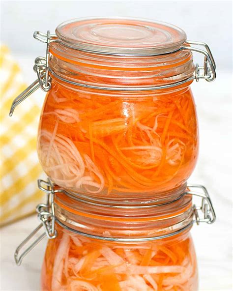 Quick Pickled Carrots - Easy Homemade Relish | The Daily Dish