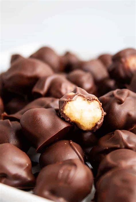 Chocolate-Covered Macadamia Nuts - ForgetSugar