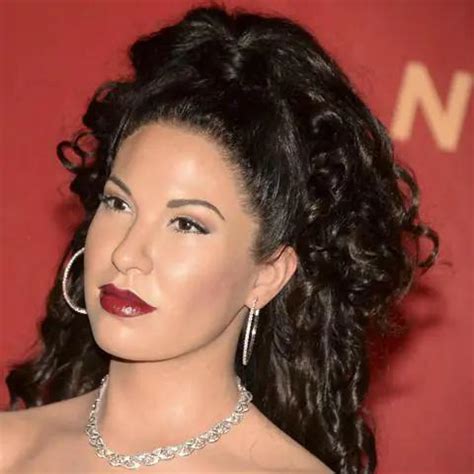 Selena Quintanilla’s best hairstyles