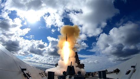 DEFENSE STUDIES: HMAS Hobart Conducts First SM-2 Standard Missile Firing