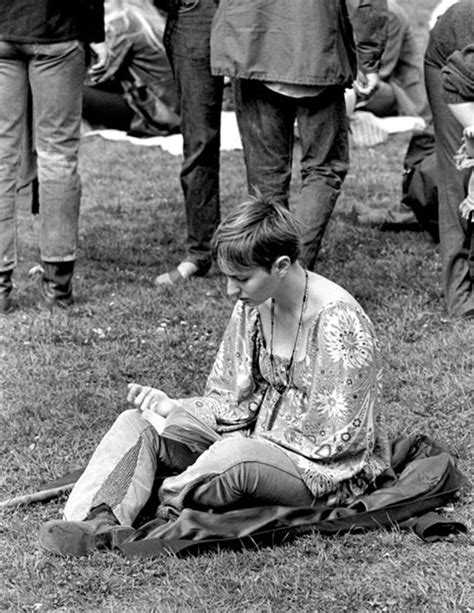 The Summer of Love: Pictures of Hippies in Haight Ashbury, San Francisco in 1967 ~ vintage everyday