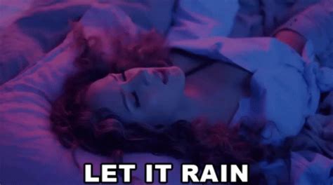 Let It Rain Pour GIF - LetItRain Pour Rainfall - Discover & Share GIFs