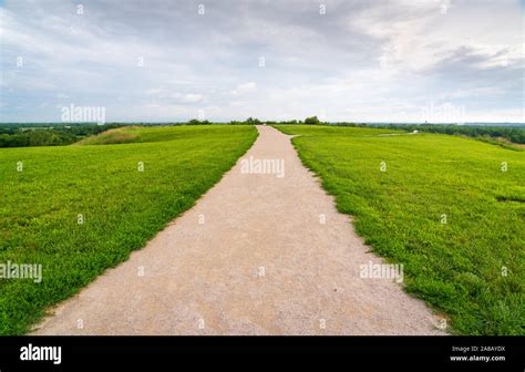 Cahokia Mounds State Historic Site Stock Photo - Alamy