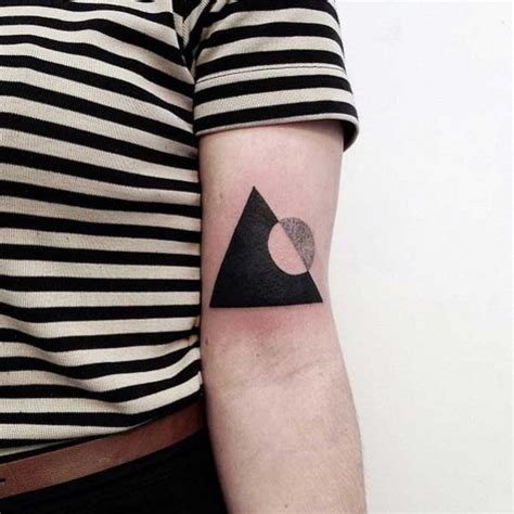 Triangle Tattoo Designs, Ideas and Meanings - All you need to know ...