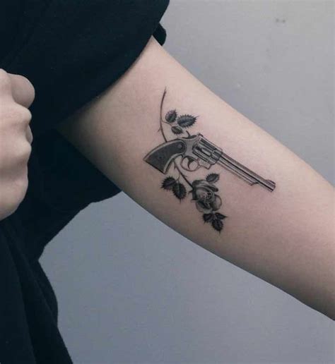 Traditional Gun Tattoo Design